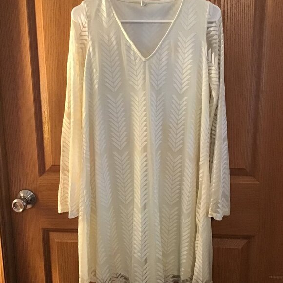 Pink Blush Ivory Dress - Picture 1 of 2